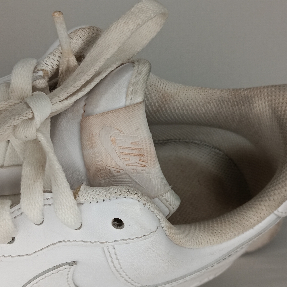 Nike - Picture 6 of 11